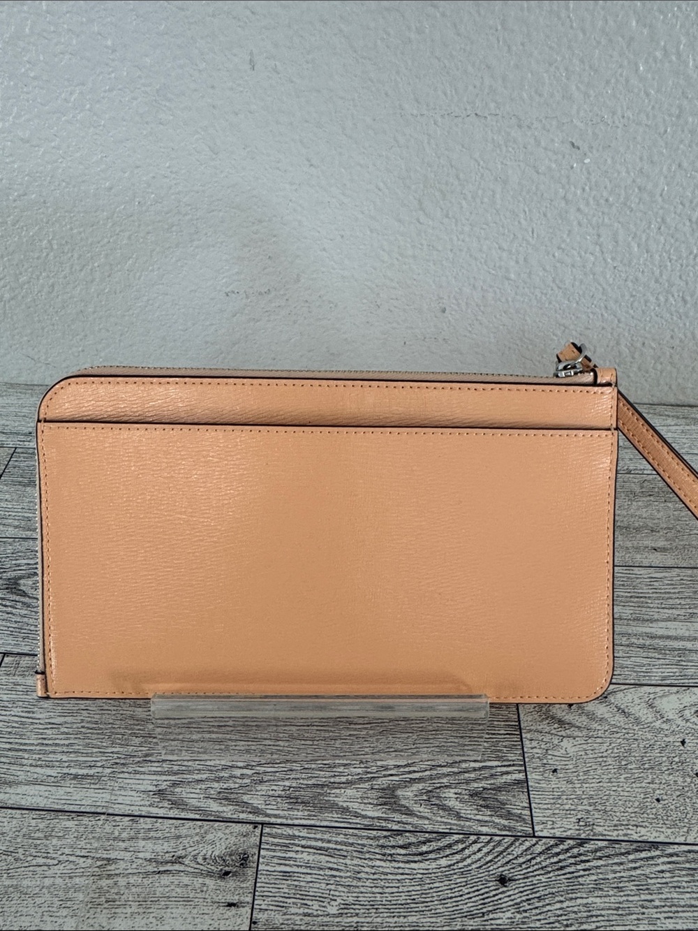 Kate Spade Lucy Citrus Leather Wristlet Clutch NWT - Picture 2 of 9